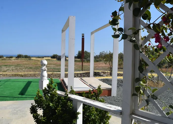 Mersinera Paradise Garden 2 Holiday home *