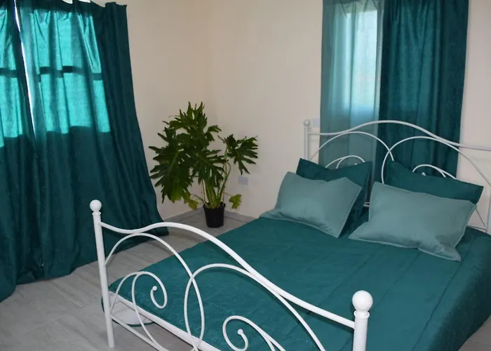 Mersinera Paradise Garden 2 Holiday home Larnaca